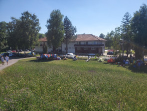 2809573